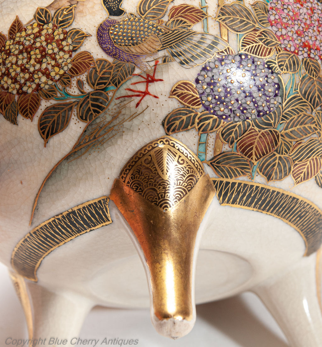 Japanese Satsuma Ware Koro with Ducks and Shishi Lion by Hododa - 19th Century (Code 2026)