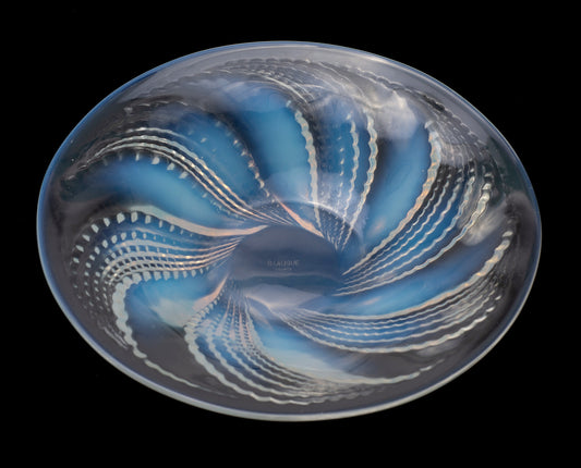 Rene Lalique Fleurons Art Deco French Opalescent Glass Coupe-Ouverte Bowl c1927 (Code 2149)
