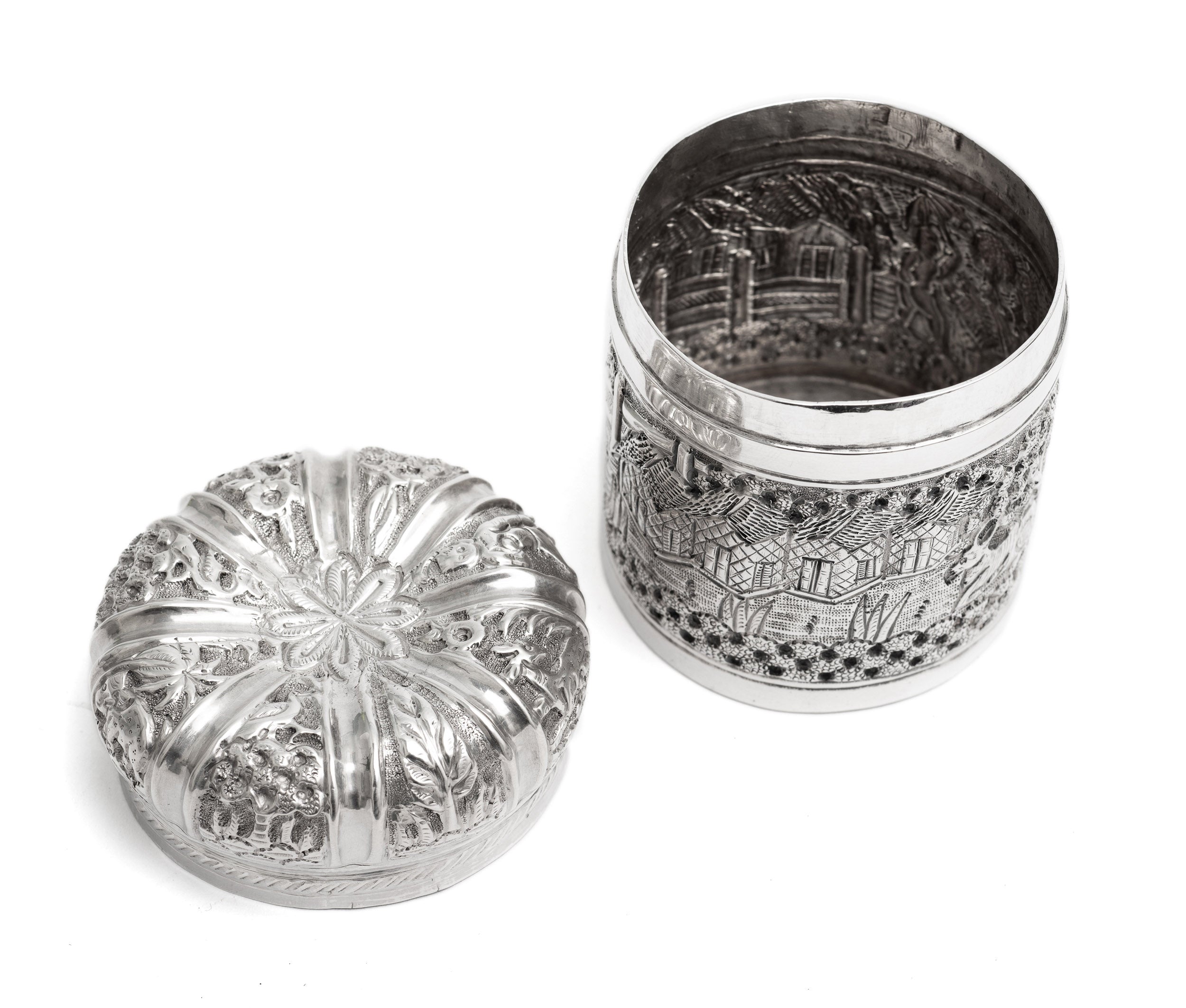 Antique Indian/Ceylonese Silver Repousse Lidded Box with Village Scene c1880 (Code 2258)