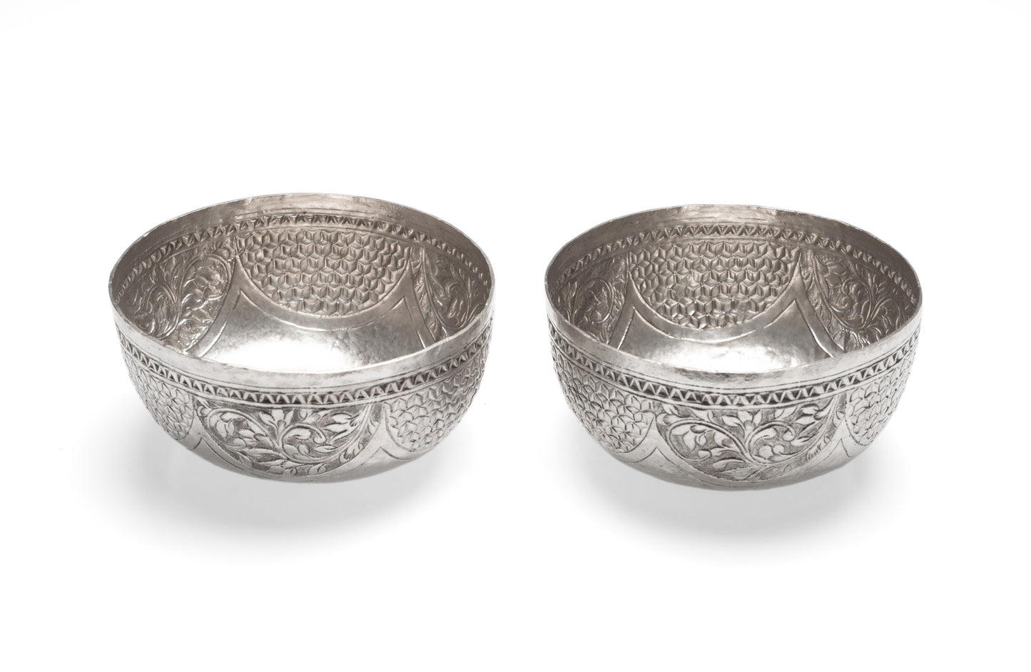 Pair Antique Indian Sterling Silver Repousse Bowls for Foliate Patterns c1880 (Code 2407)