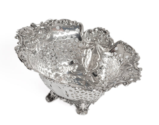 Fine Quality Victorian Silver Pierced Sweetmeat Basket by Joseph Rodgers 1899 (Code 2762)