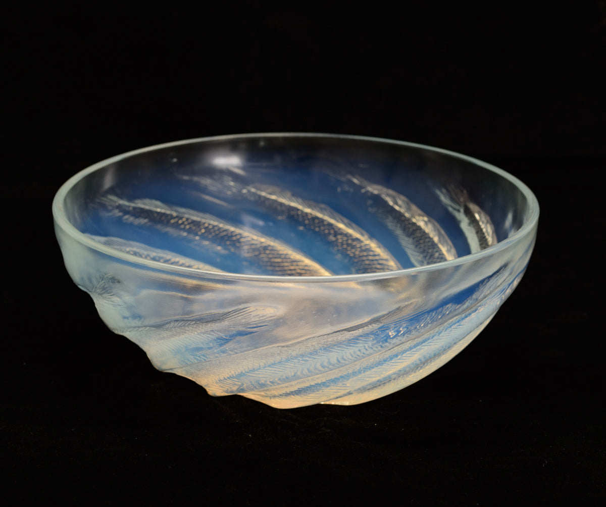 Rene Lalique Opalescent Glass Poissons Bowl Art Deco c.1925 (3085)