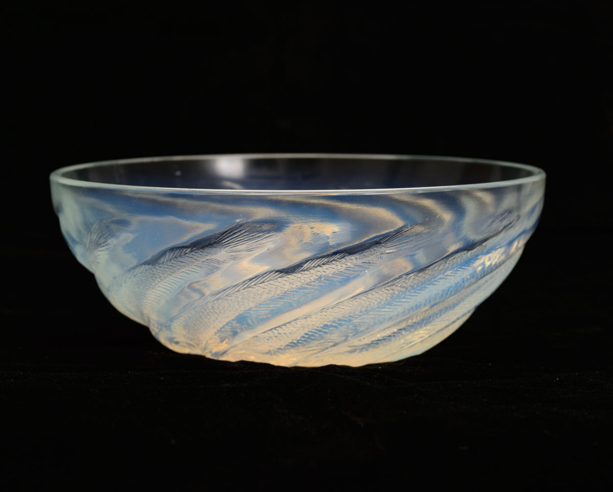 Rene Lalique Opalescent Glass Poissons Bowl Art Deco c.1925 (3085)