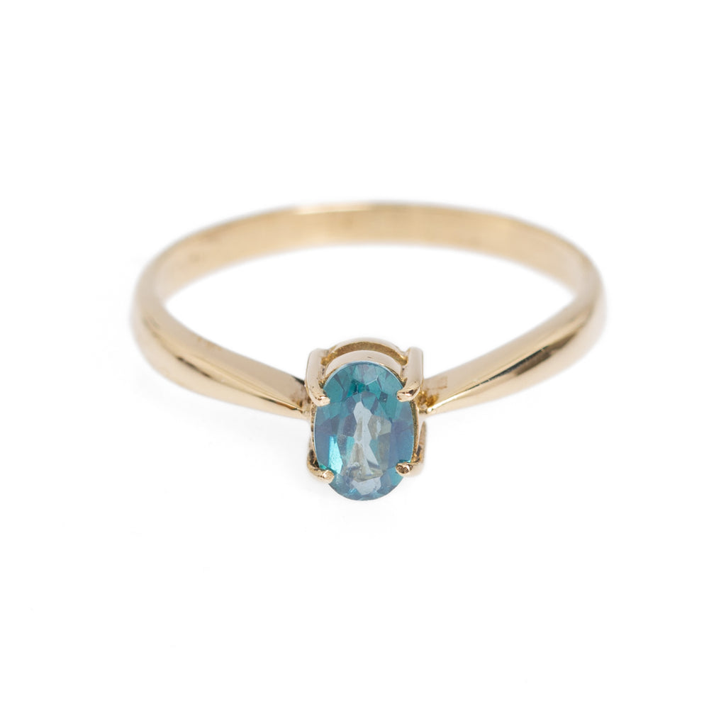 Vintage 9ct Gold Blue Topaz Solitaire Ring - Oval Facet Cut - Four Prong Hand Made Mount 