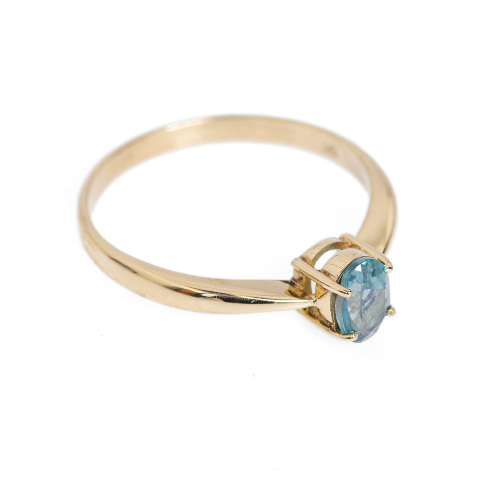 Vintage 9ct Gold Blue Topaz Solitaire Ring - Oval Facet Cut - Four Prong Hand Made Mount - UK Size P - A1029