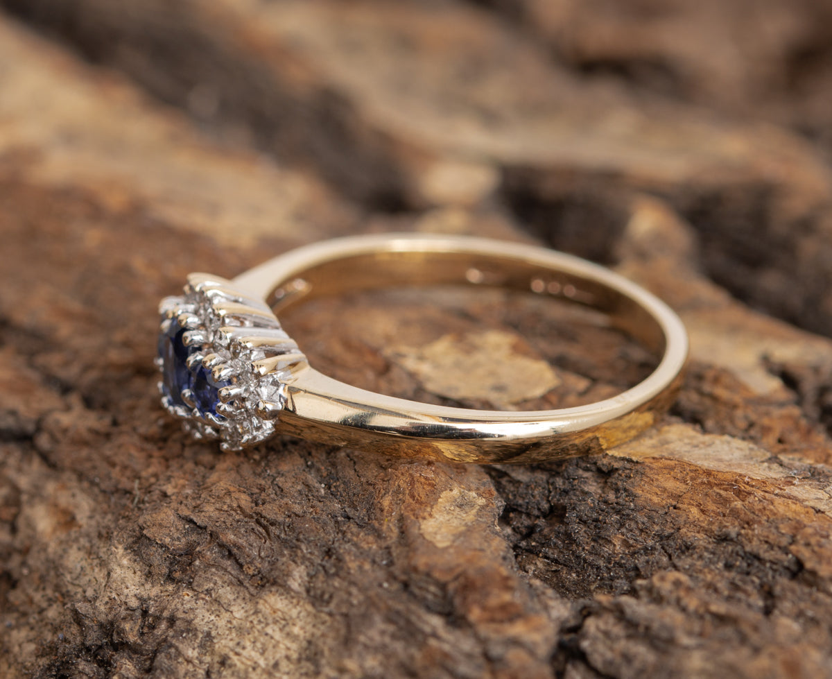 9ct Gold & Cornflower Blue Sapphire Trilogy Ring With Diamond Halo UK Size M (Code A1085)