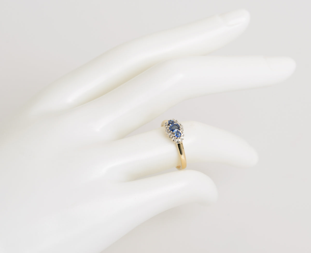 9ct Gold & Cornflower Blue Sapphire Trilogy Ring With Diamond Halo UK Size M (Code A1085)