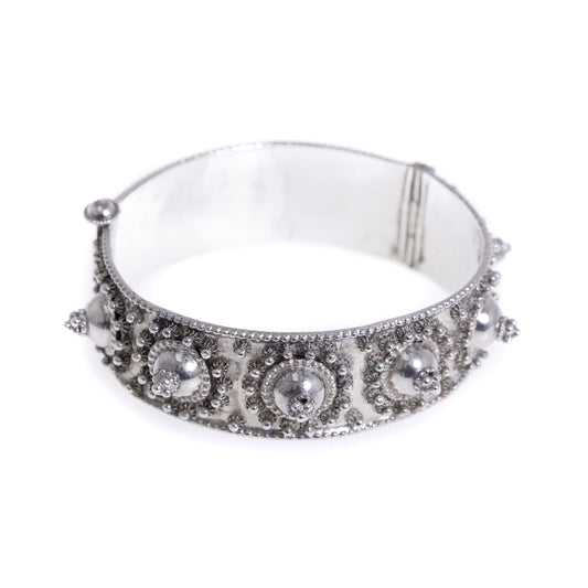 Vintage Indian Silver Hand Made Bangle/Bracelet With Raised Bosses (A1182)