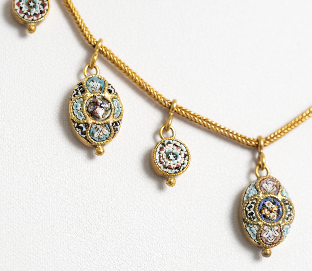 Antique Fabbrica Angelo Pessar Italian Micro Mosaic Etruscan Necklace c.1900  (A1200)