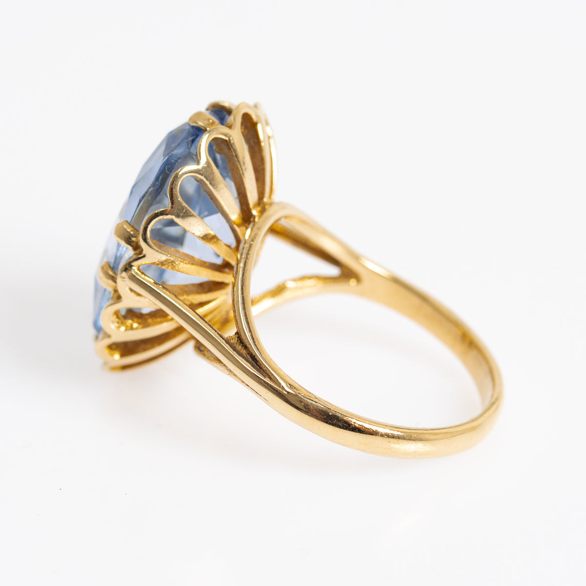 Vintage 9ct Gold & Very Large 8.4ct Sky Blue Topaz Dress Ring Ladies Size O1/2 (A1230)