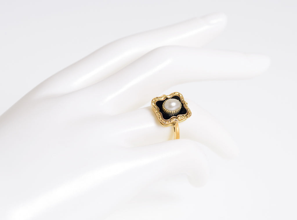 Antique 18ct Gold Split Pearl & Enamel Ladies Mourning Ring c.1900 (A1248)
