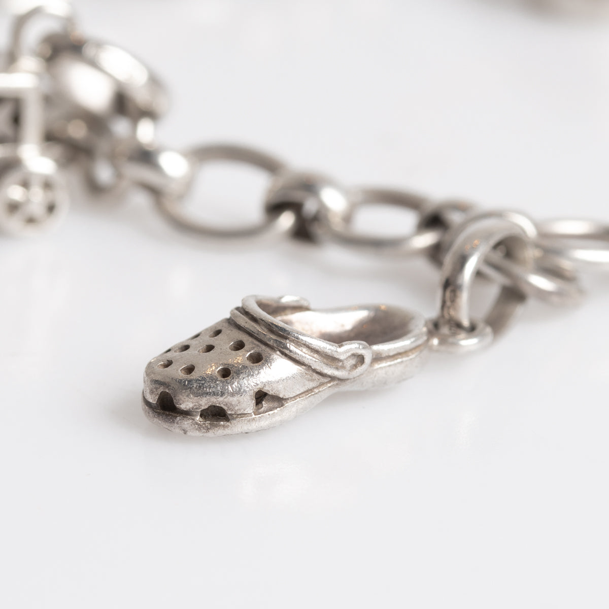 Links Of London Sterling Silver Charm Bracelet 6 Charms Pigs, Horse Etc - Boxed (A1266)