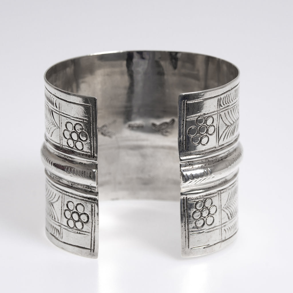 Vintage Egyptian Bedouin Siwa .800 Silver Large Cuff Bangle By Mohamed Mekkawy (A1273)