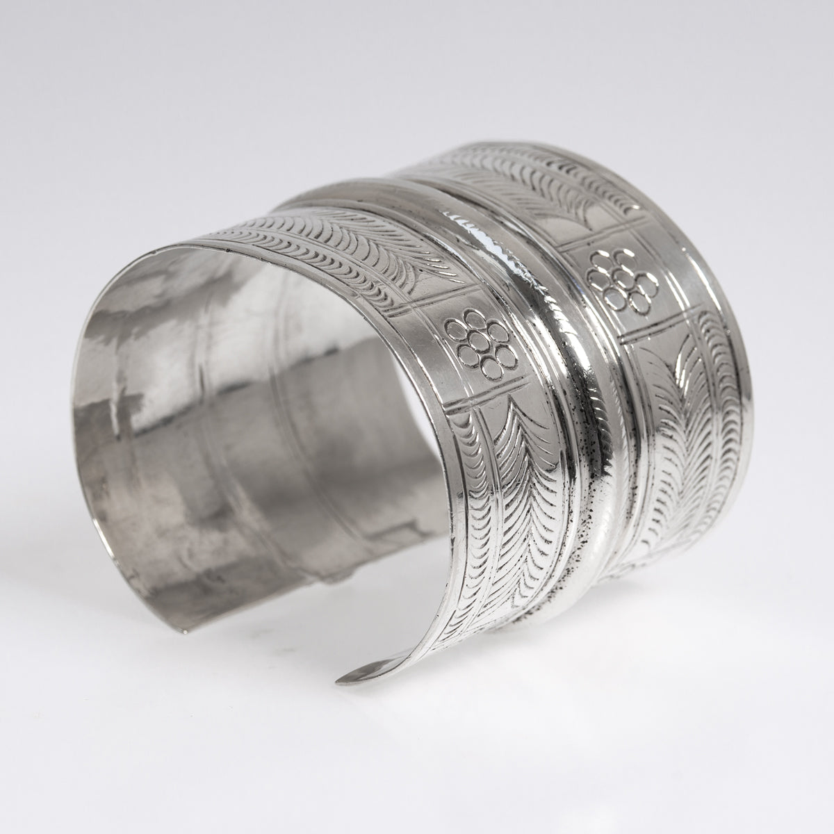 Vintage Egyptian Bedouin Siwa .800 Silver Large Cuff Bangle By Mohamed Mekkawy (A1273)