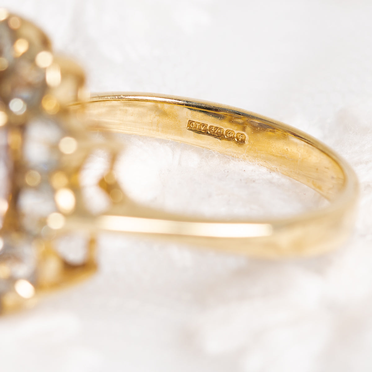 Ladies 9ct Gold Dress Ring With Large 3.25ct Kunzite & Aquamarine Halo GTV 2005 (A1285)