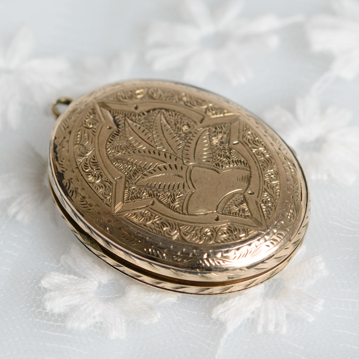 Antique Victorian 9ct Gold Back & Front & Enamel Snowdrop Photo Locket/Pendant (A1307)