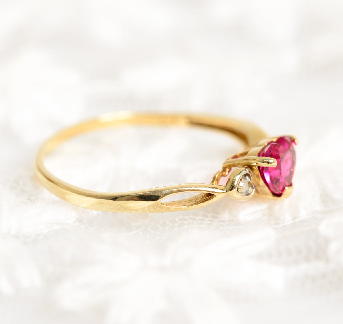 9ct 9K Gold, Pink Topaz & Diamond Ladies Dainty Promise Ring UK Size O1/2 (A1319)