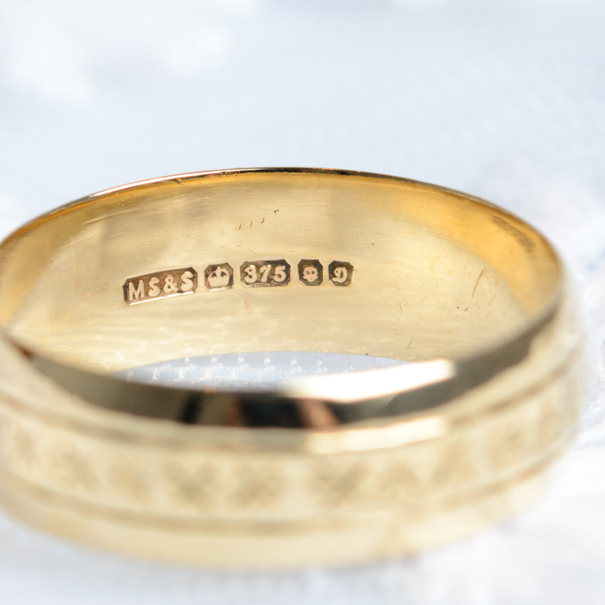 Vintage 9ct Gold Wedding Ring Band With Decorative Pattern Hallmark 1978  (A1349)