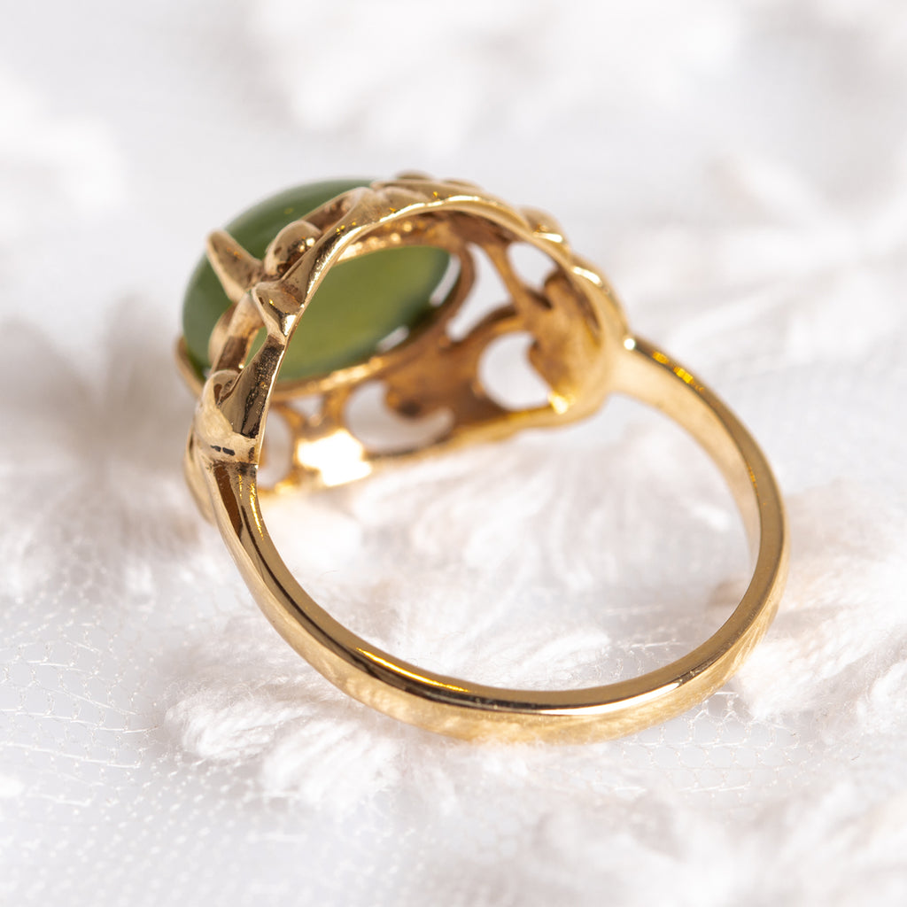 Vintage 9ct Gold Jade Gemstone Ring Green Oval Cabochon c1990 UK Size N (A1356)