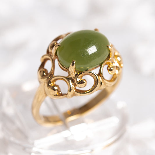 Vintage 9ct Gold Jade Gemstone Ring Green Oval Cabochon c1990 UK Size N (A1356)