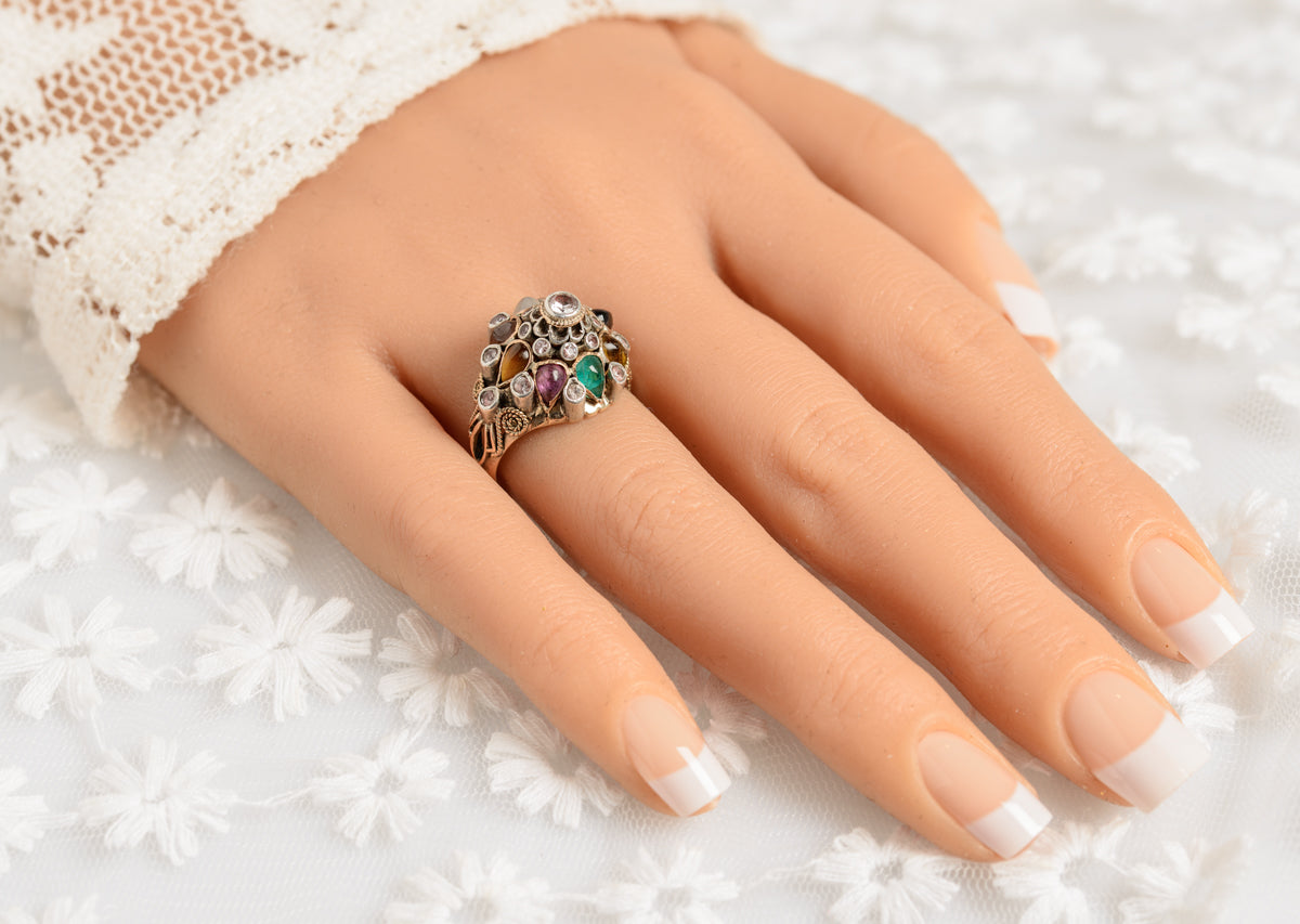 Vintage 14k Yellow Gold Ring Thai Princess Harem Gemstone Nop-pa-kao (A1357)