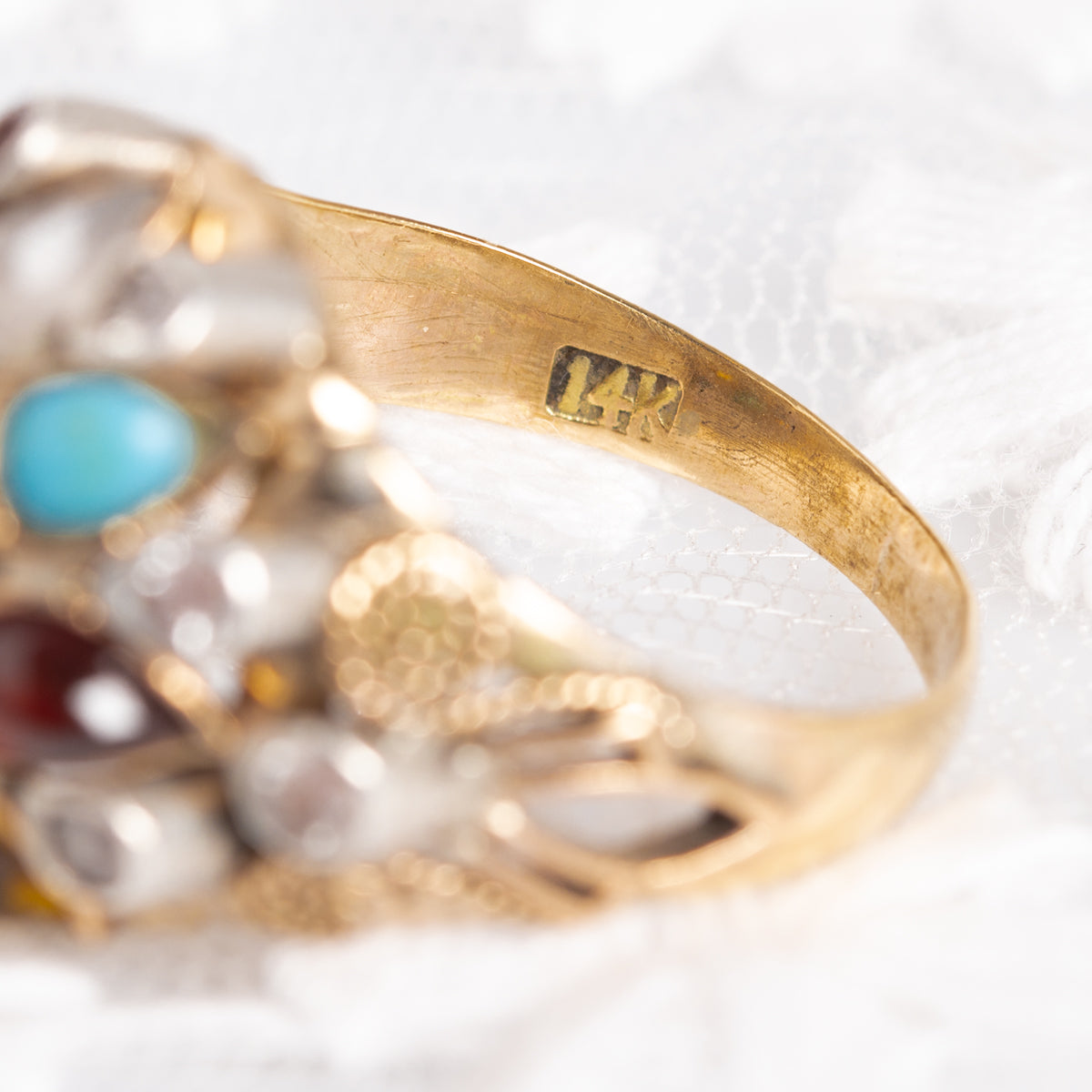 Vintage 14k Yellow Gold Ring Thai Princess Harem Gemstone Nop-pa-kao (A1357)