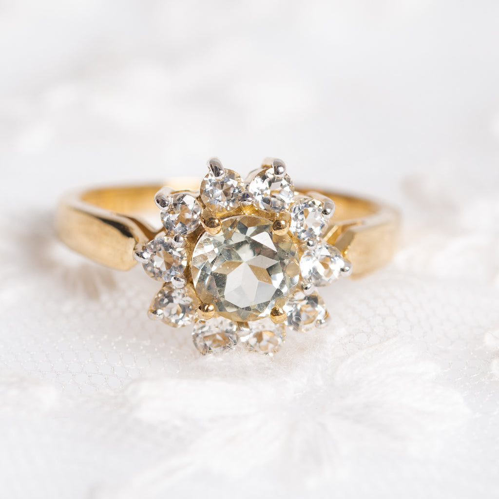 9ct Gold Ring With Aquamarine Gemstone & Halo Design Hallmarked 2007 (A1376)