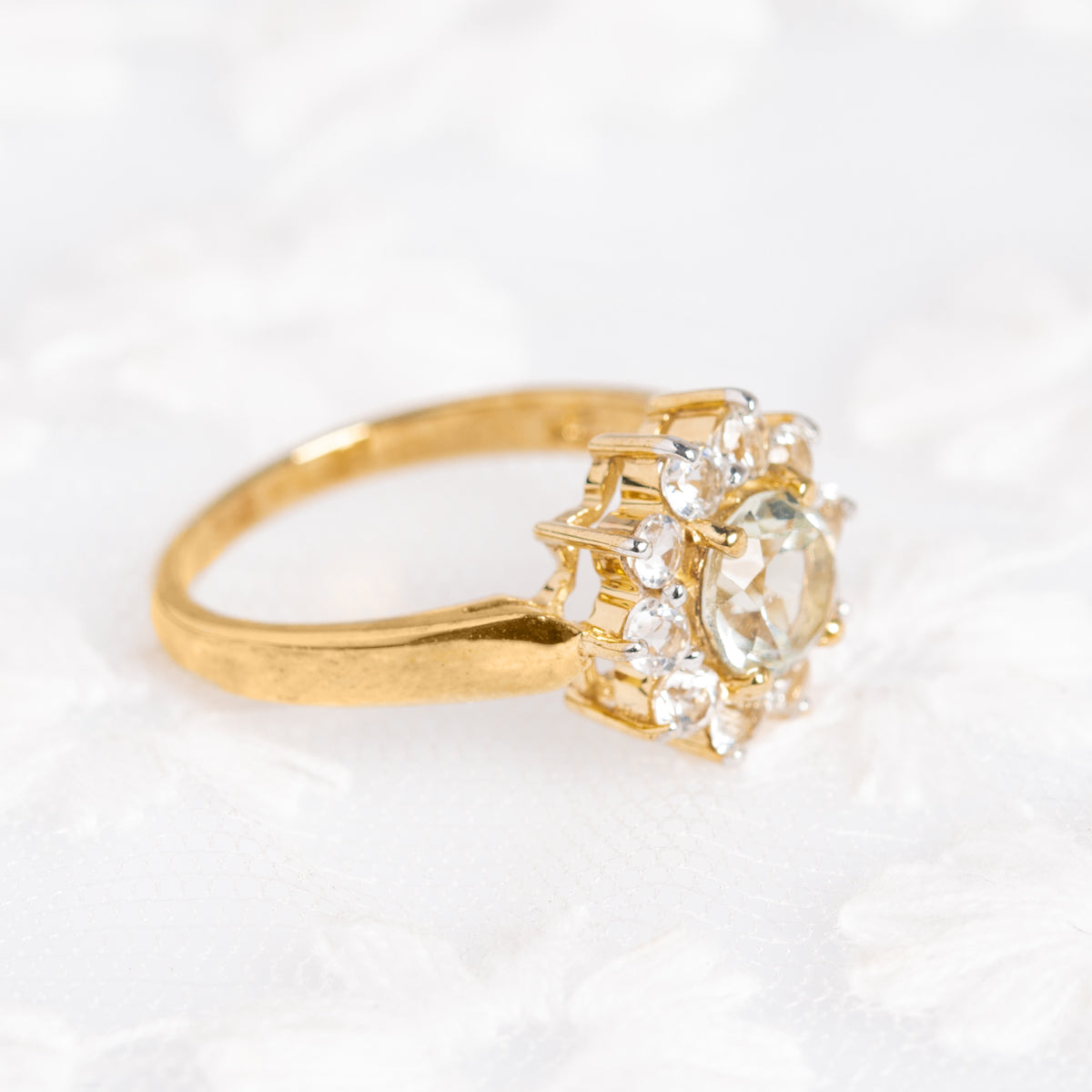 9ct Gold Ring With Aquamarine Gemstone & Halo Design Hallmarked 2007 (A1376)