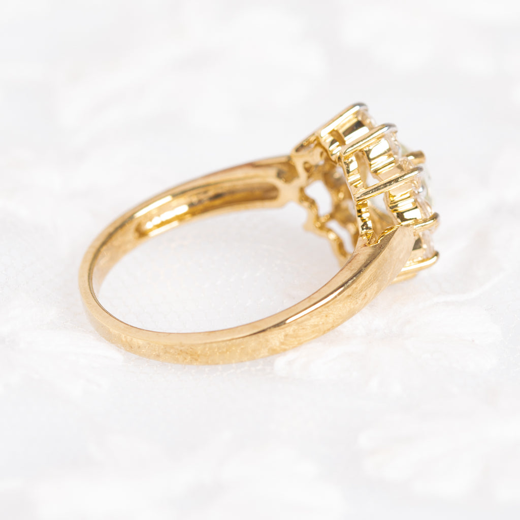 9ct Gold Ring With Aquamarine Gemstone & Halo Design Hallmarked 2007 (A1376)