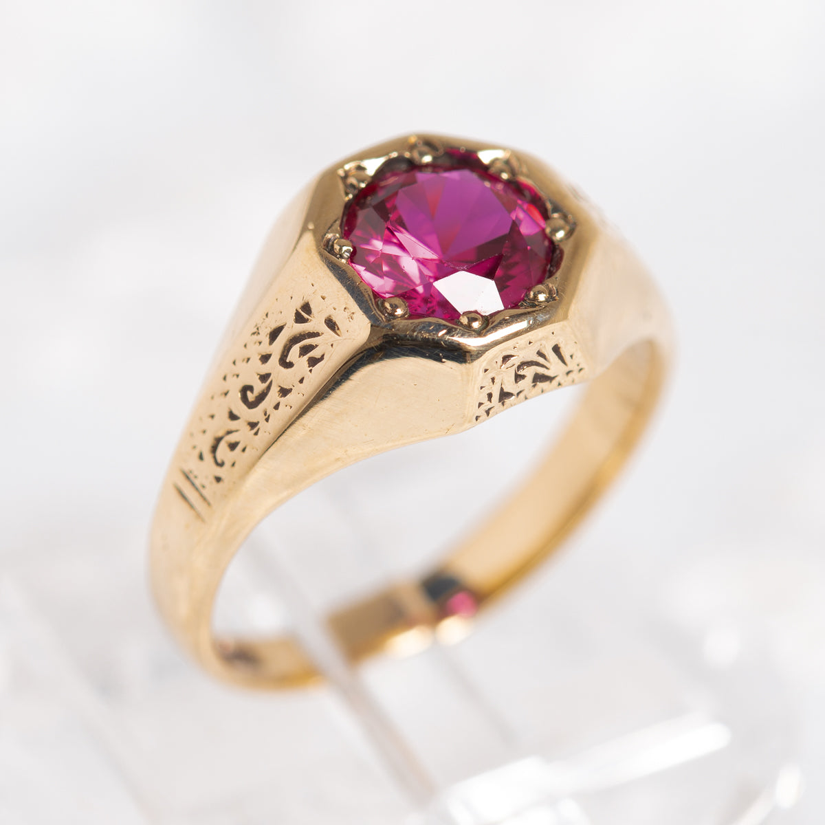 1ct Ruby Gemstone Gold Ring Vintage Estate Jewellery 9ct Gold  (A1382)