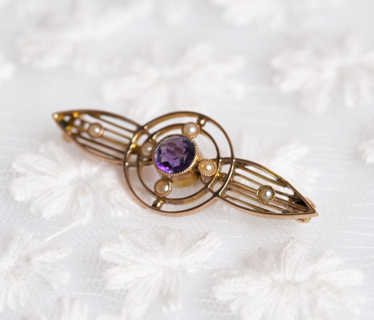 Antique Art Deco Gold Brooch 9 Carat Seed Pearls & Amethyst (A1394)