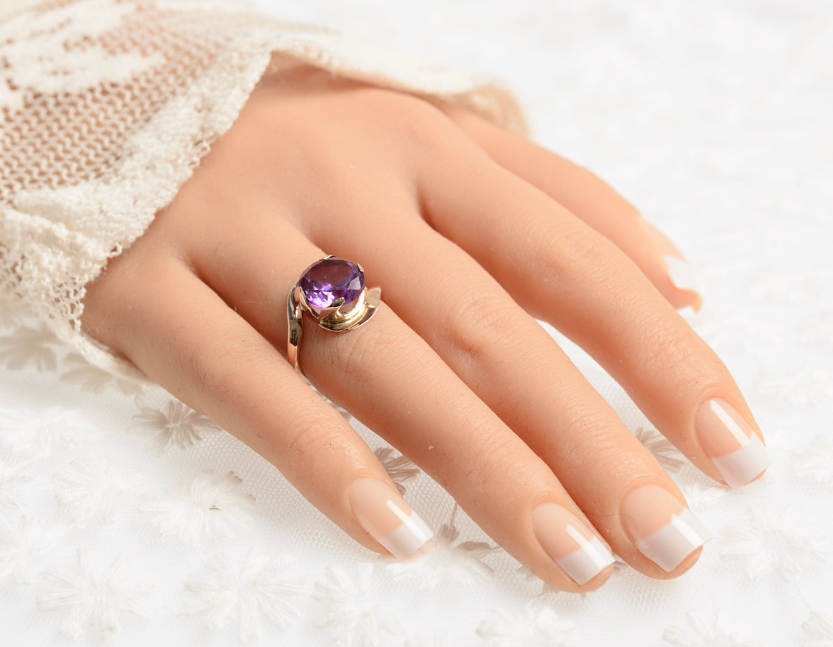 Vintage Colour Change Alexandrite Sapphire Ring 14K Gold Mount 1960's  (A1426)