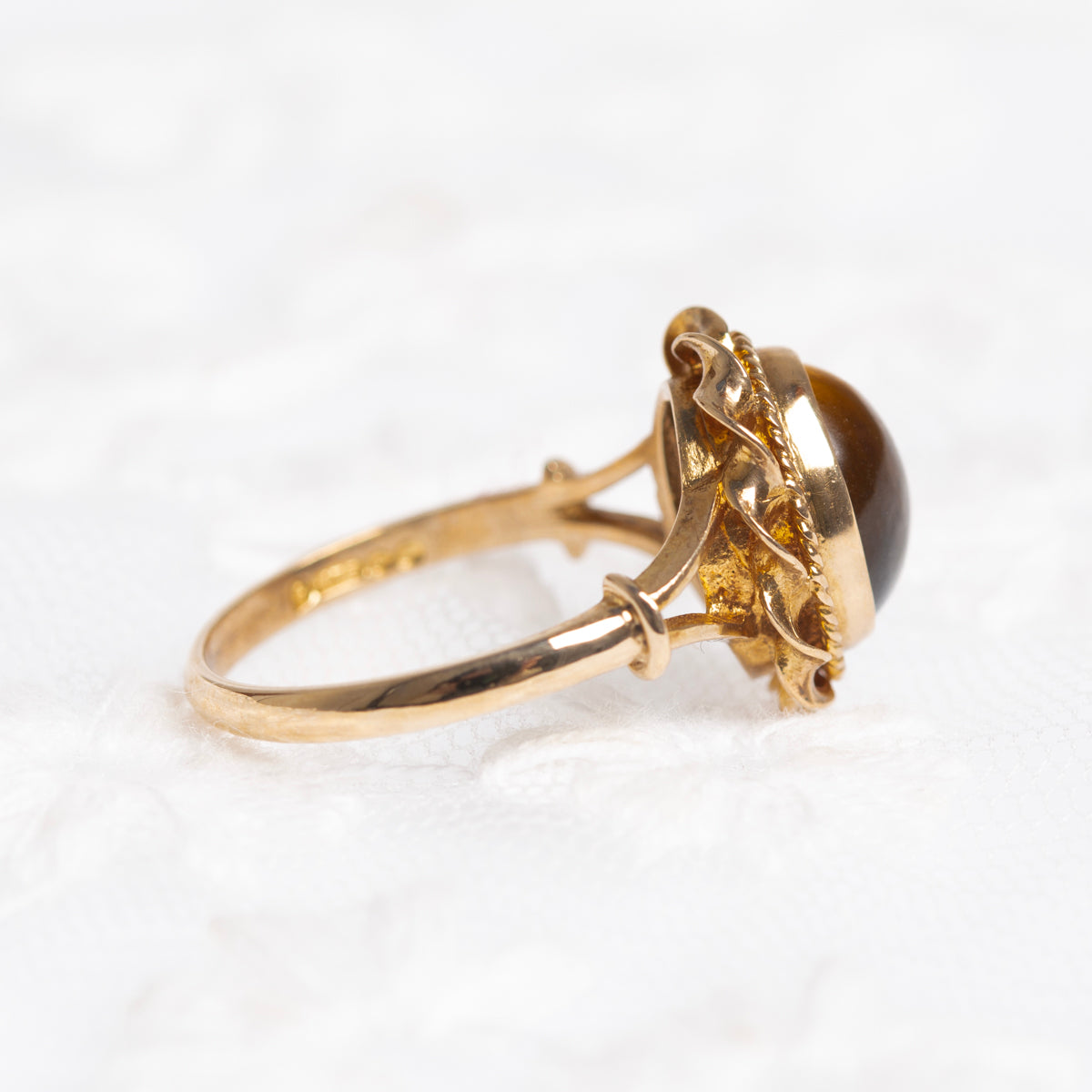 Vintage Tigers Eye Gemstone Ring 9ct Gold Rope Twist Mount Retro Jewelry (A1428)