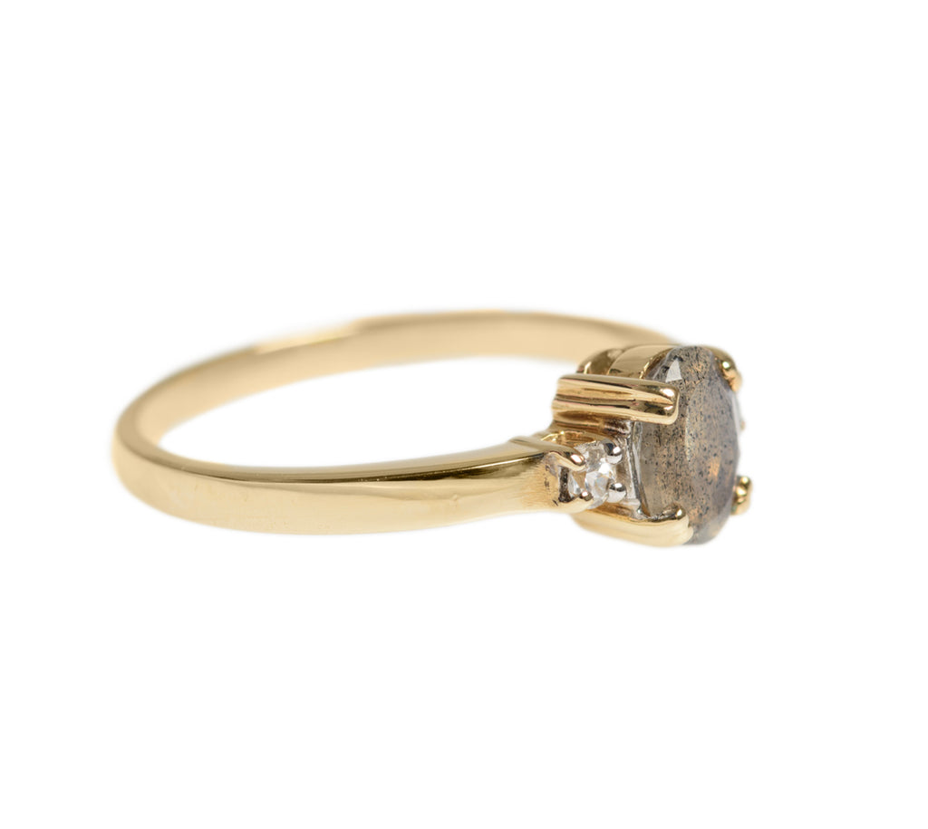 9ct Gold Ring Labradorite Solitaire With Clear Gemstone Accents (A1431)