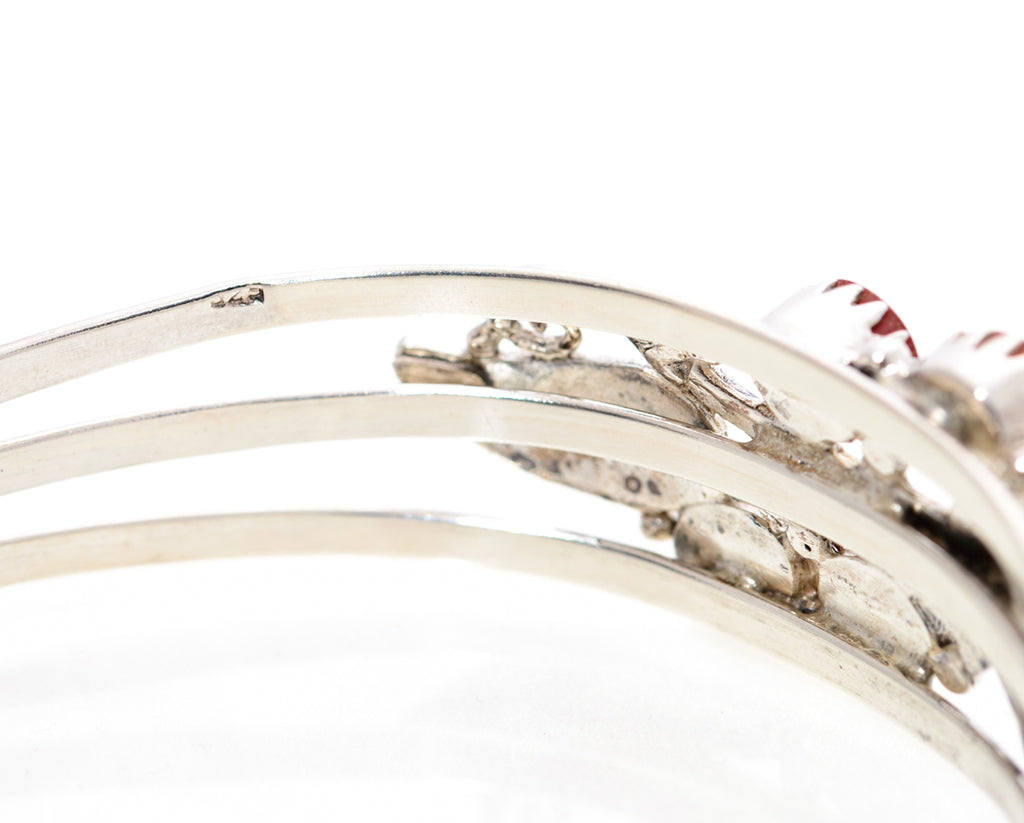 Vintage Sterling Silver Bangle/Bracelet Hand Made Leaves & Carnelian Gemstones (A1449)