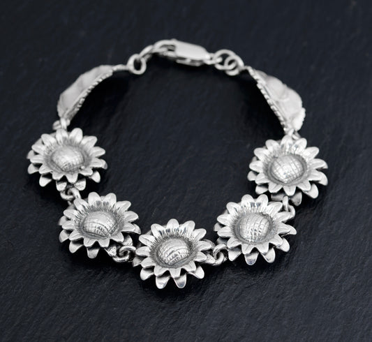 Vintage Sterling Silver Hand Made Daisy Flower Ladies Bracelet (A1458)