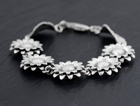 Vintage Sterling Silver Hand Made Daisy Flower Ladies Bracelet (A1458)