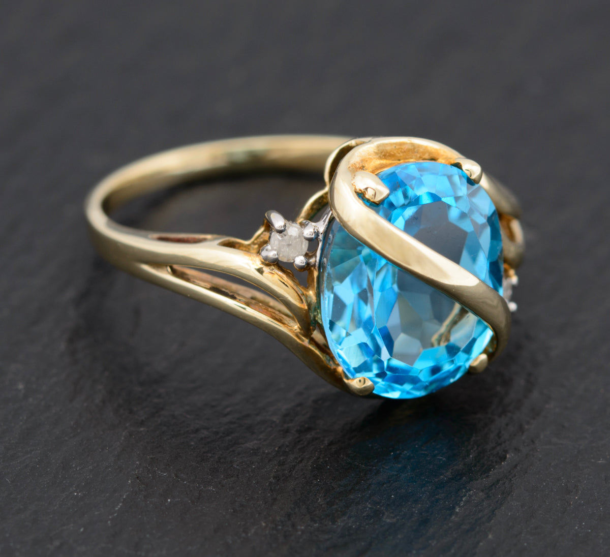 Baby Swiss Blue Topaz Gemstone Ring In 9ct Gold With Wrap Over Mount (A1463)