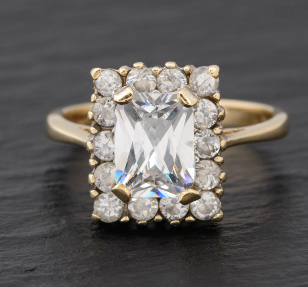 Vintage 9ct Gold & 2ct CZ Gemstone Ring With Halo Stones UK Size K1/2 (A1471)