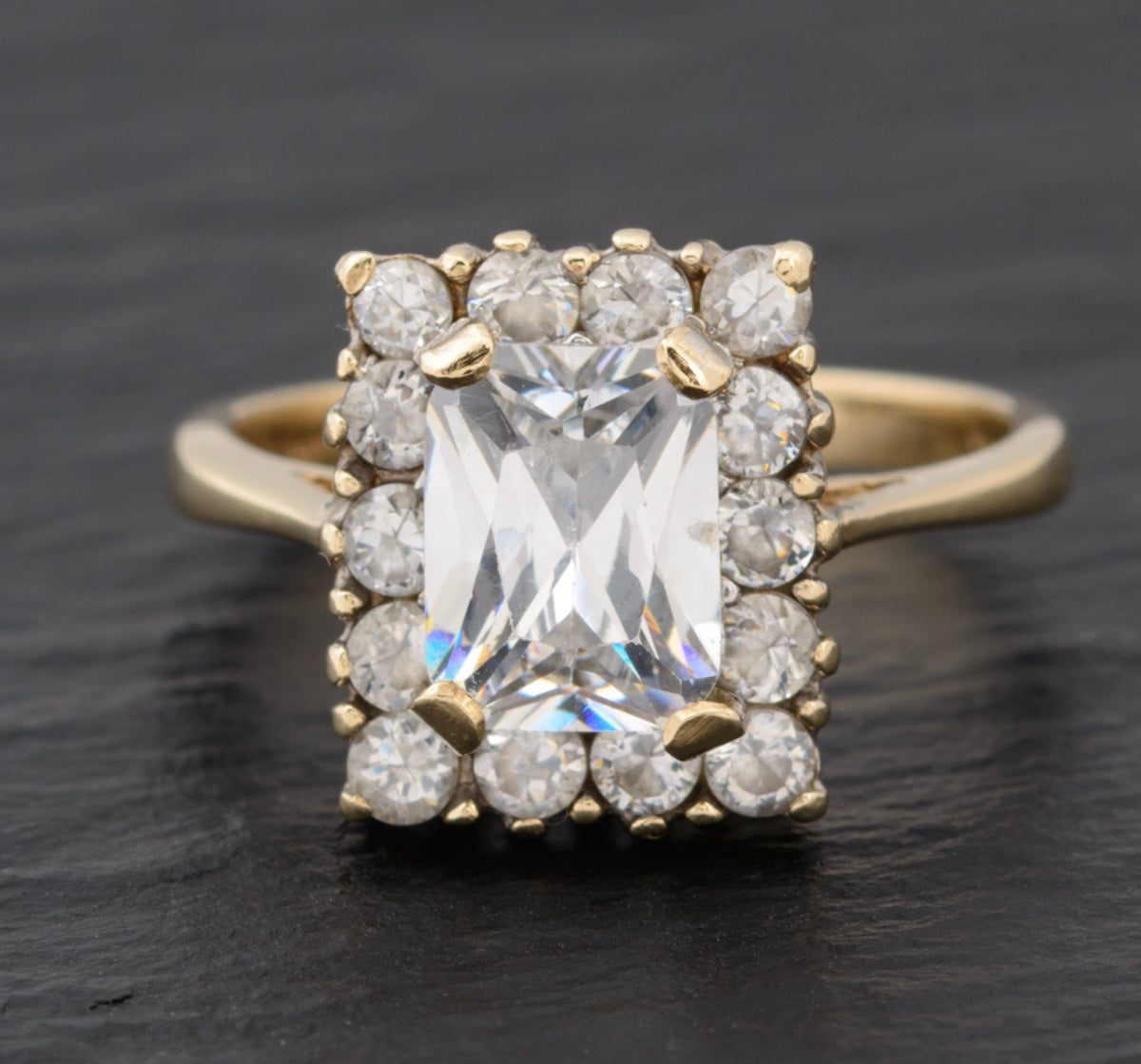 Vintage 9ct Gold & 2ct CZ Gemstone Ring With Halo Stones UK Size K1/2 (A1471)