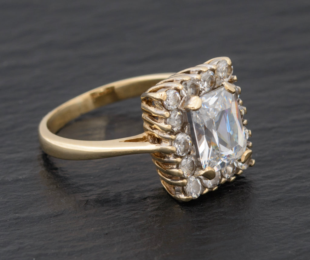 Vintage 9ct Gold & 2ct CZ Gemstone Ring With Halo Stones UK Size K1/2 (A1471)