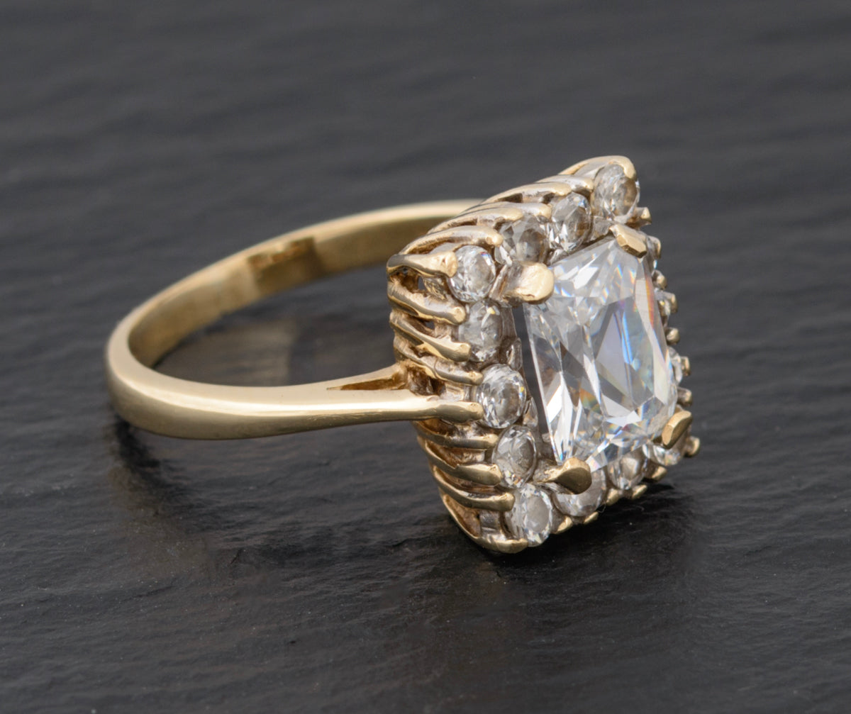 Vintage 9ct Gold & 2ct CZ Gemstone Ring With Halo Stones UK Size K1/2 (A1471)