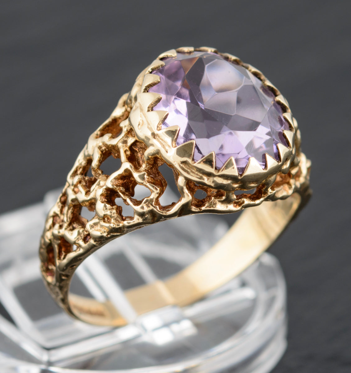 Vintage 9ct Gold Ring Amethyst Facet Cut Gemstone Modernist Design (A1504)