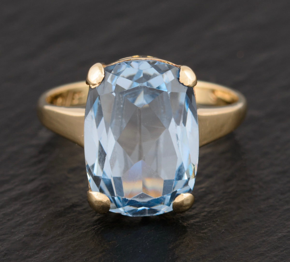 Vintage 9ct Gold Dress Ring With Light Blue Lab-Created Spinel Gemstone 1960's (A1508)