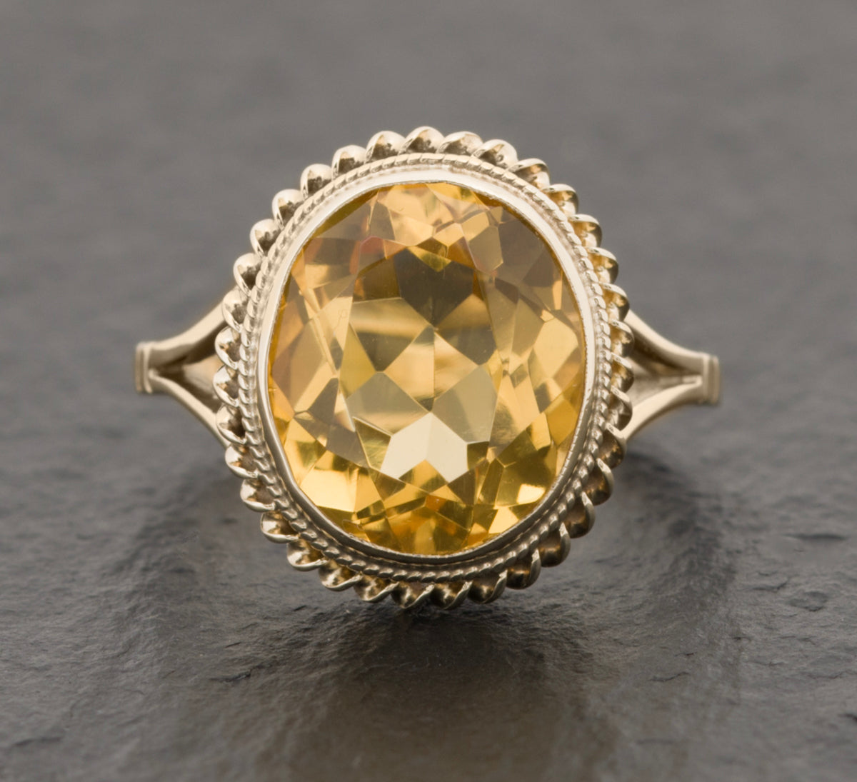 Vintage 9ct Gold Natural Citrine Gemstone Ring 4 Carat Gem 1978 Hallmark (A1525)