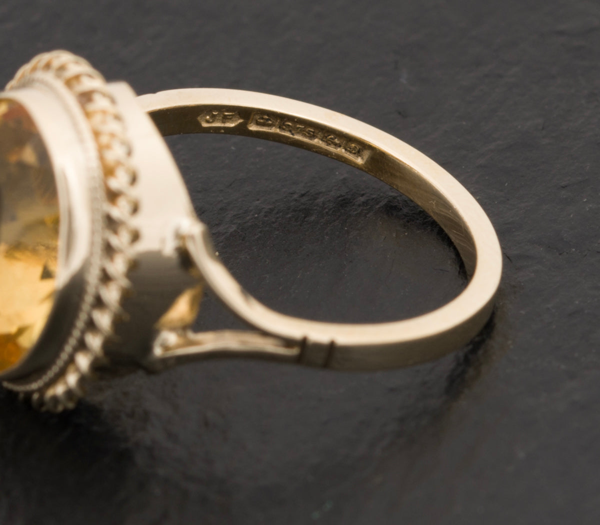 Vintage 9ct Gold Natural Citrine Gemstone Ring 4 Carat Gem 1978 Hallmark (A1525)
