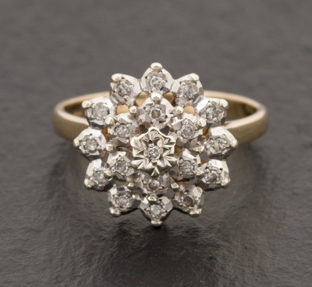 Vintage 9ct Gold & 3 Tiered Diamond Cluster Ring Hallmarked 1983 (A1528)