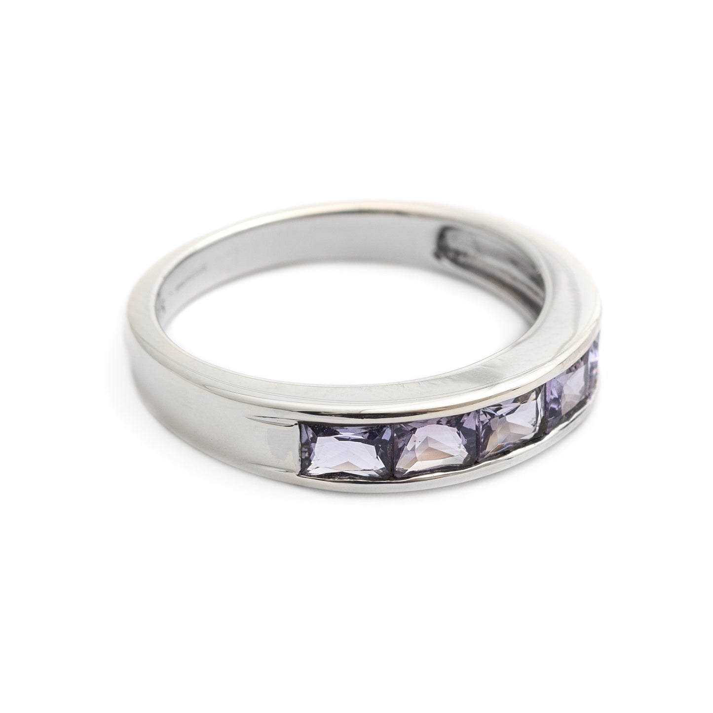 9ct White Gold Channel Set Ring with Five Cut Pleochroic Iolites UK Size O (Code A289)