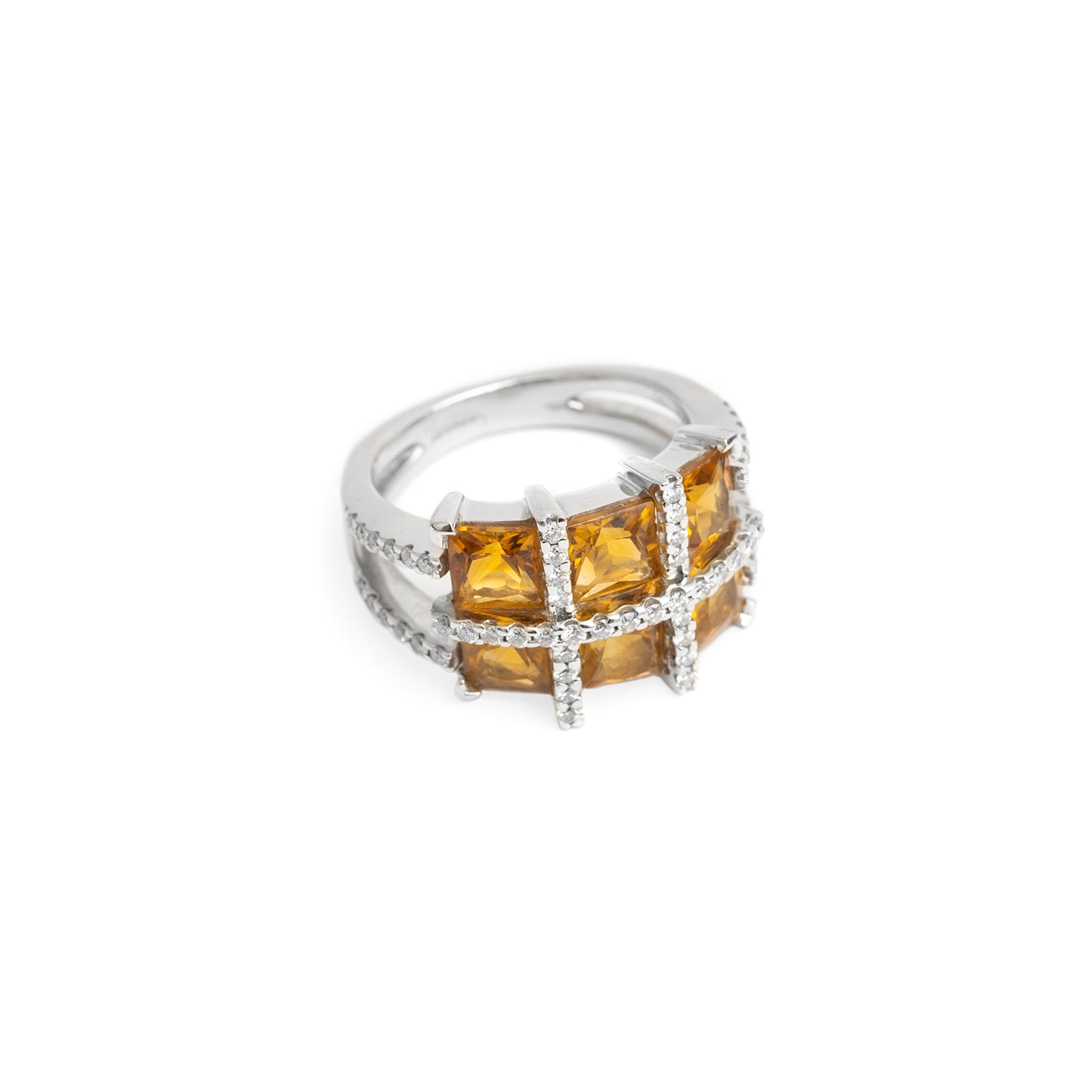 Fine 18ct White Gold Diamond & Square Cut Citrine Ring Size M (Code A351)