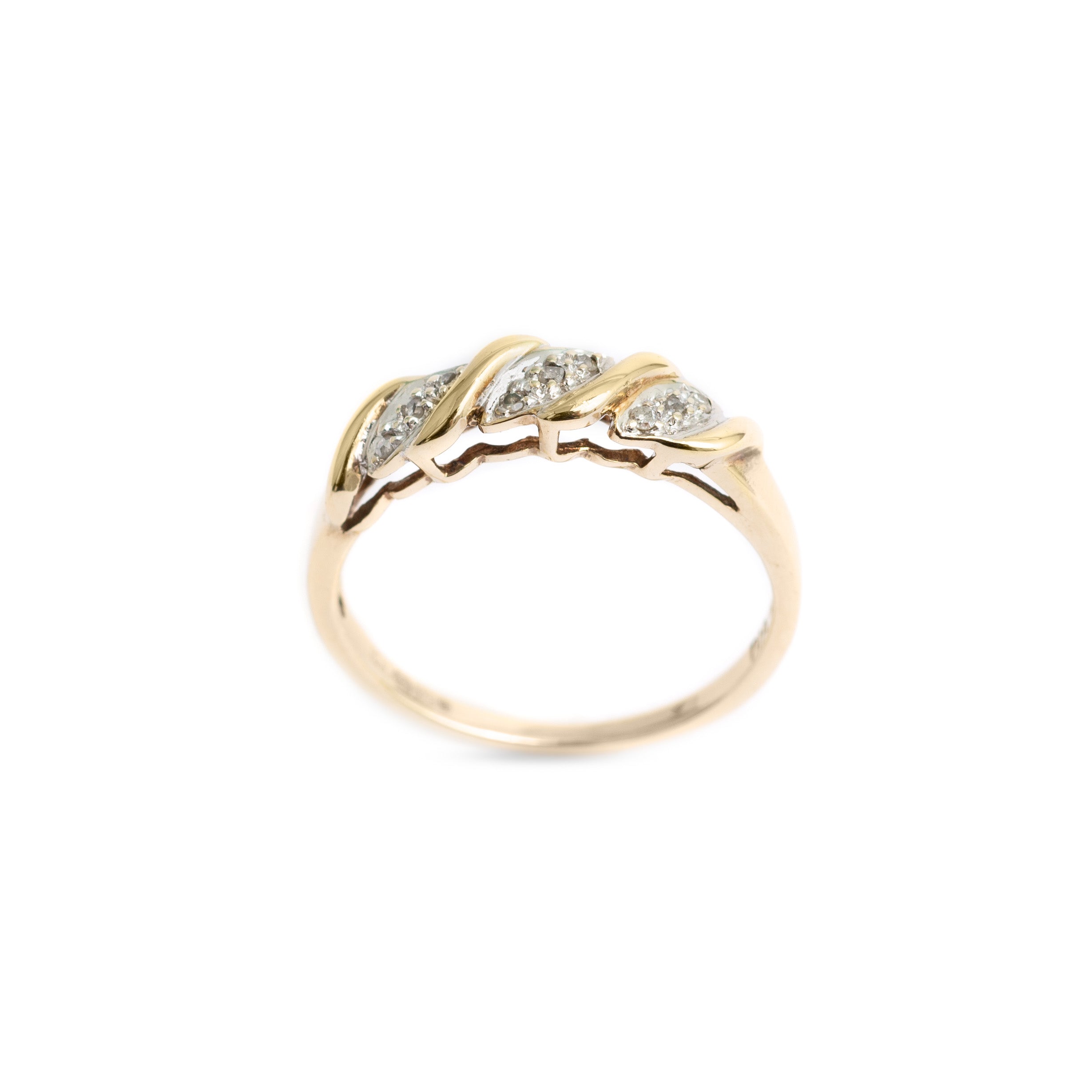 Ladies 9ct Gold Diamond Ring Twist Set With 9 Diamonds Size O  (Code A394)